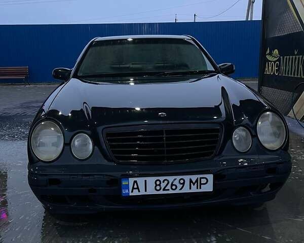 Черный Мерседес Е-Класс, объемом двигателя 2.8 л и пробегом 547 тыс. км за 2950 $, фото 8 на Automoto.ua