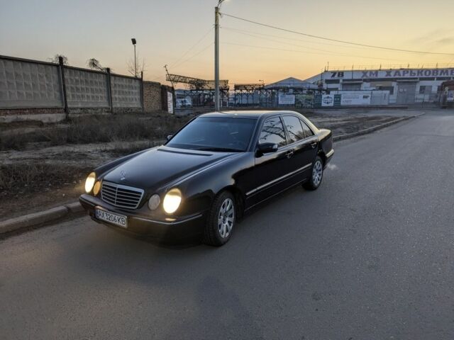 Чорний Мерседес Е-Клас, об'ємом двигуна 2 л та пробігом 400 тис. км за 4900 $, фото 3 на Automoto.ua