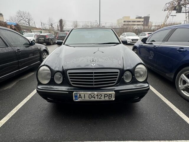 Чорний Мерседес Е-Клас, об'ємом двигуна 2 л та пробігом 360 тис. км за 3000 $, фото 1 на Automoto.ua