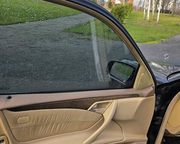 Чорний Мерседес Е-Клас, об'ємом двигуна 2.2 л та пробігом 387 тис. км за 2999 $, фото 11 на Automoto.ua