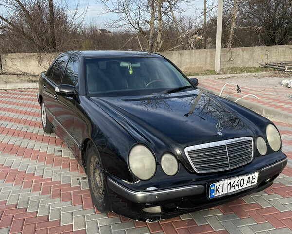 Чорний Мерседес Е-Клас, об'ємом двигуна 2 л та пробігом 259 тис. км за 4000 $, фото 2 на Automoto.ua