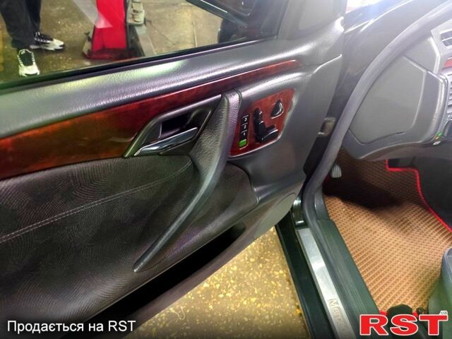 Чорний Мерседес Е-Клас, об'ємом двигуна 3.2 л та пробігом 268 тис. км за 5400 $, фото 10 на Automoto.ua