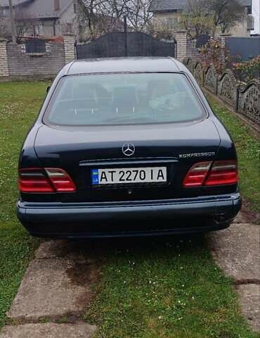 Черный Мерседес Е-Класс, объемом двигателя 2 л и пробегом 221 тыс. км за 3600 $, фото 9 на Automoto.ua