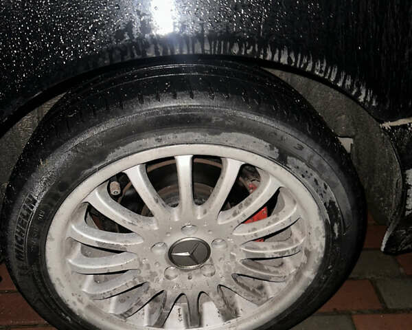 Мерседес Е-Клас 2000 у Житомирі на Automoto.ua Чорний Мерседес Е-Клас, об'ємом двигуна 2 л та пробігом 350 тис. км за 4200 $, фото 7 на Automoto.ua