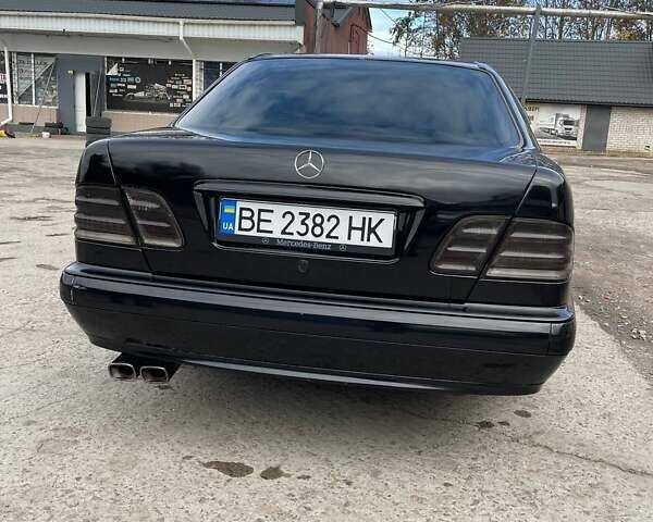 Черный Мерседес Е-Класс, объемом двигателя 3.2 л и пробегом 320 тыс. км за 3500 $, фото 5 на Automoto.ua