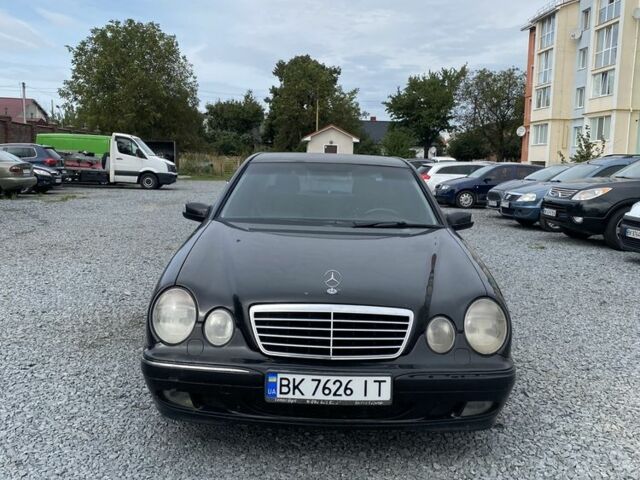 Черный Мерседес Е-Класс, объемом двигателя 3.2 л и пробегом 355 тыс. км за 3200 $, фото 15 на Automoto.ua