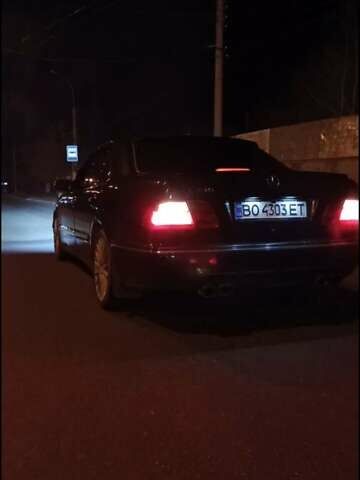 Черный Мерседес Е-Класс, объемом двигателя 4.3 л и пробегом 380 тыс. км за 7299 $, фото 3 на Automoto.ua