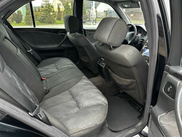 Черный Мерседес Е-Класс, объемом двигателя 2.7 л и пробегом 400 тыс. км за 3900 $, фото 6 на Automoto.ua