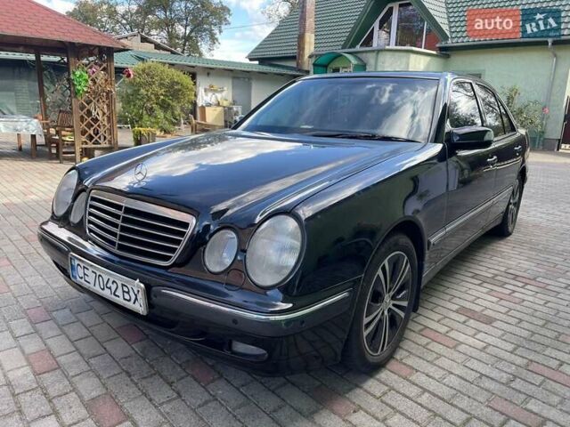 Черный Мерседес Е-Класс, объемом двигателя 3.2 л и пробегом 350 тыс. км за 4600 $, фото 1 на Automoto.ua