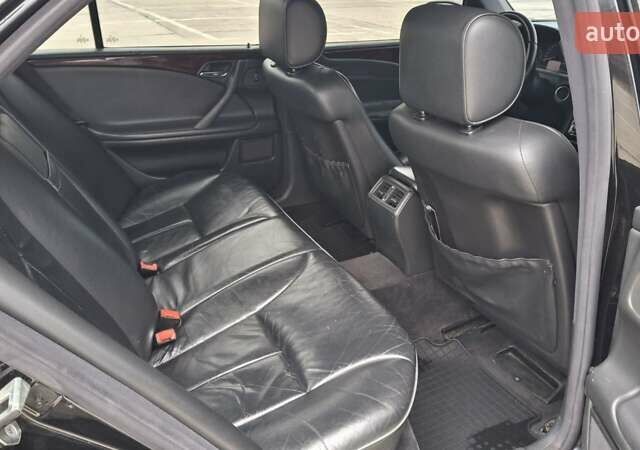 Чорний Мерседес Е-Клас, об'ємом двигуна 3.2 л та пробігом 322 тис. км за 3300 $, фото 11 на Automoto.ua