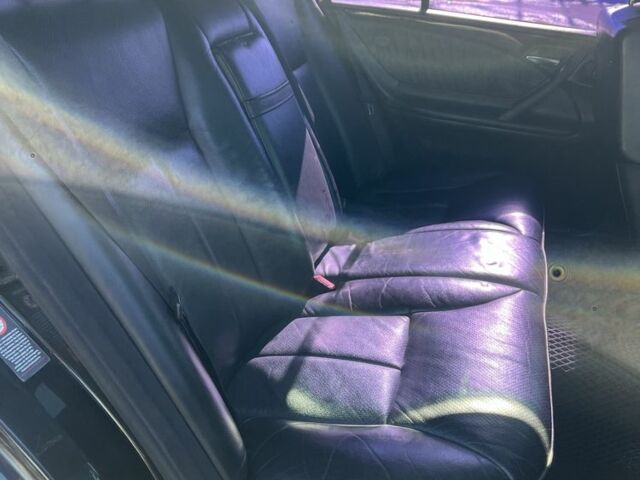 Чорний Мерседес Е-Клас, об'ємом двигуна 4.3 л та пробігом 323 тис. км за 3999 $, фото 8 на Automoto.ua