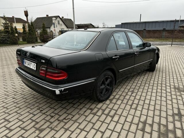 Черный Мерседес Е-Класс, объемом двигателя 2.7 л и пробегом 400 тыс. км за 3900 $, фото 2 на Automoto.ua