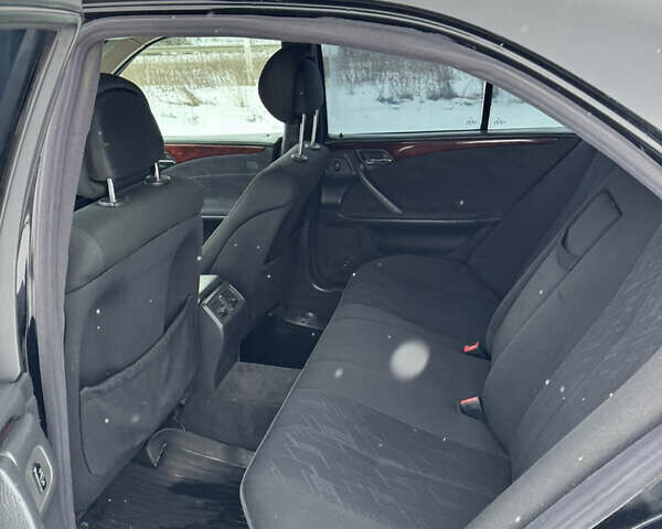 Черный Мерседес Е-Класс, объемом двигателя 2.15 л и пробегом 450 тыс. км за 2650 $, фото 9 на Automoto.ua