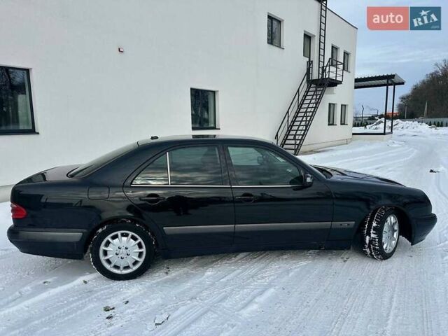 Чорний Мерседес Е-Клас, об'ємом двигуна 2.4 л та пробігом 293 тис. км за 3000 $, фото 1 на Automoto.ua