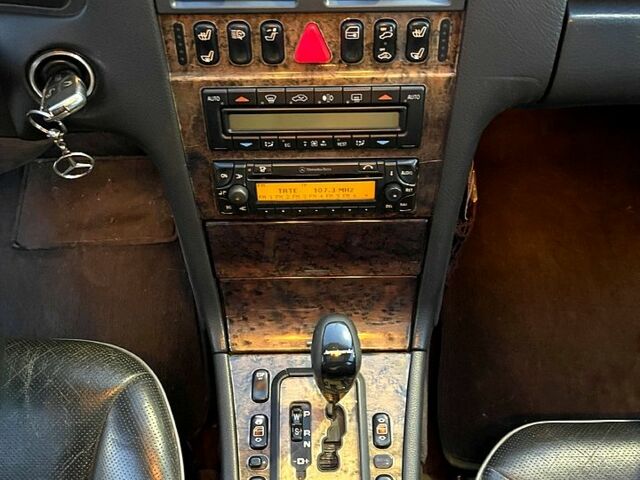 Чорний Мерседес Е-Клас, об'ємом двигуна 4.2 л та пробігом 450 тис. км за 5500 $, фото 7 на Automoto.ua