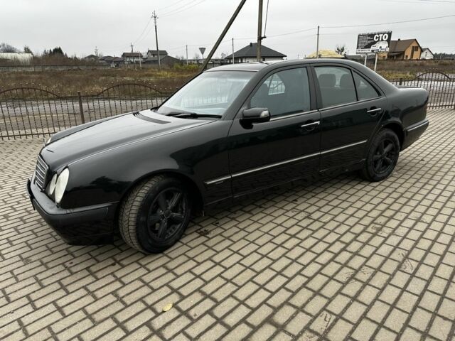 Черный Мерседес Е-Класс, объемом двигателя 2.7 л и пробегом 400 тыс. км за 3900 $, фото 5 на Automoto.ua