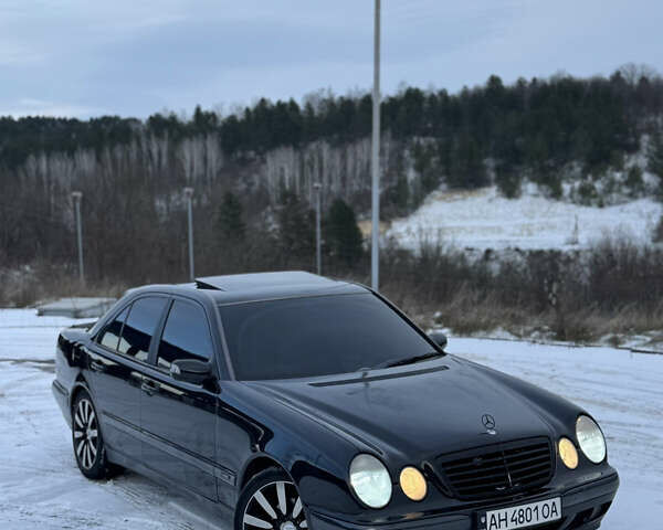 Черный Мерседес Е-Класс, объемом двигателя 2 л и пробегом 344 тыс. км за 3650 $, фото 25 на Automoto.ua