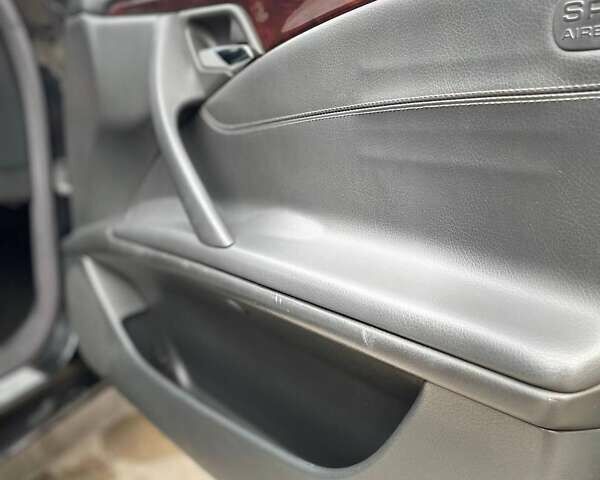 Черный Мерседес Е-Класс, объемом двигателя 3.2 л и пробегом 320 тыс. км за 3500 $, фото 9 на Automoto.ua