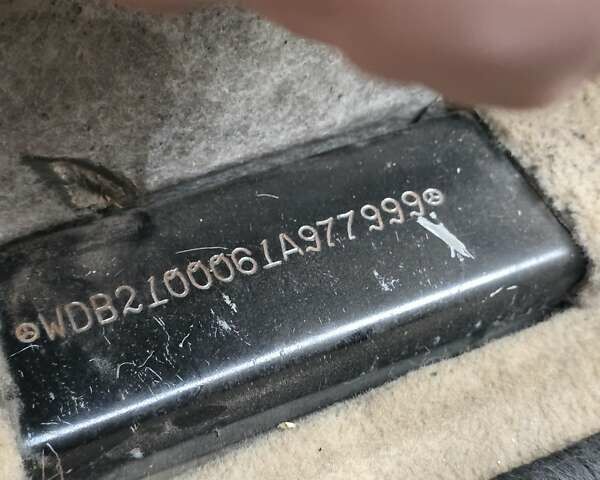 Чорний Мерседес Е-Клас, об'ємом двигуна 2.2 л та пробігом 387 тис. км за 2999 $, фото 23 на Automoto.ua