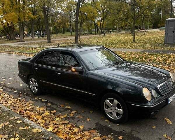 Чорний Мерседес Е-Клас, об'ємом двигуна 2.6 л та пробігом 527 тис. км за 3500 $, фото 5 на Automoto.ua