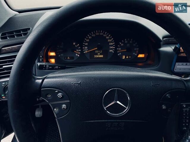 Черный Мерседес Е-Класс, объемом двигателя 4.3 л и пробегом 339 тыс. км за 5000 $, фото 9 на Automoto.ua