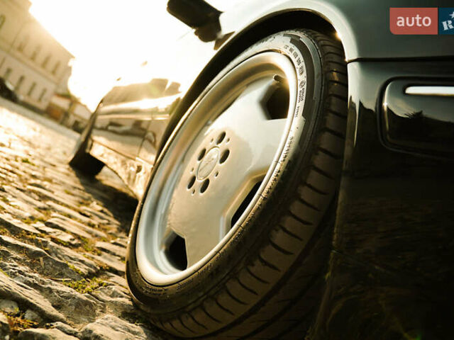 Черный Мерседес Е-Класс, объемом двигателя 3.2 л и пробегом 380 тыс. км за 7000 $, фото 14 на Automoto.ua