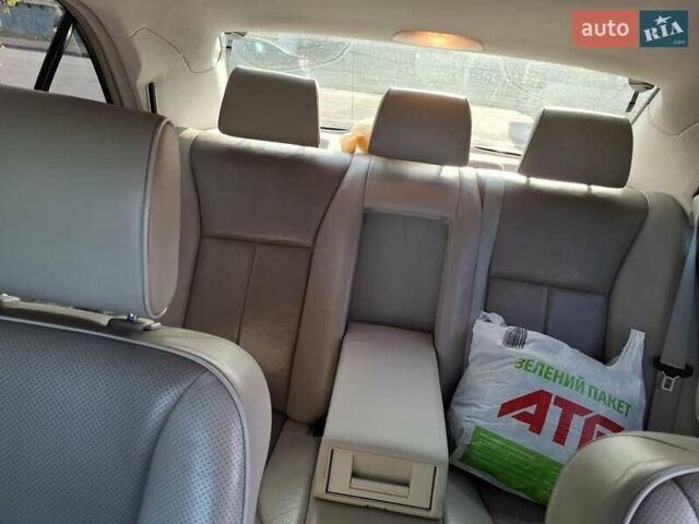 Мерседес Е-Класс 2001 в Киеве на Automoto.ua Черный Мерседес Е-Класс, объемом двигателя 2.8 л и пробегом 460 тыс. км за 5000 $, фото 22 на Automoto.ua