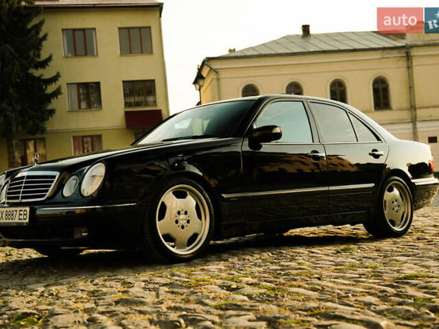 Черный Мерседес Е-Класс, объемом двигателя 3.2 л и пробегом 380 тыс. км за 7000 $, фото 2 на Automoto.ua