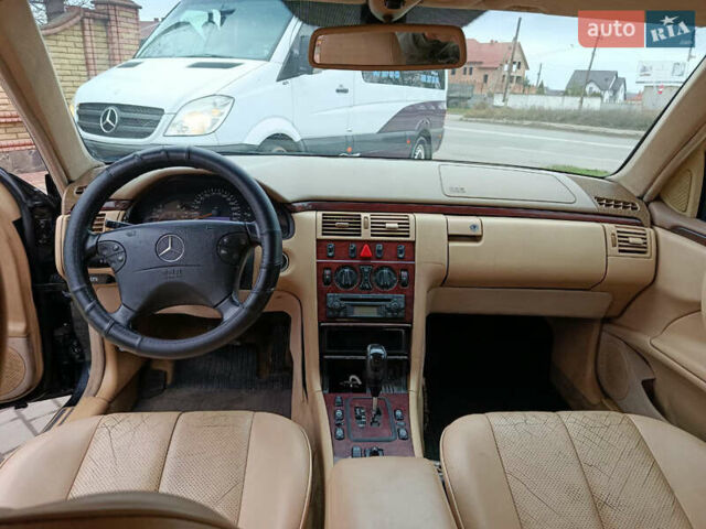 Черный Мерседес Е-Класс, объемом двигателя 2.15 л и пробегом 370 тыс. км за 3450 $, фото 2 на Automoto.ua