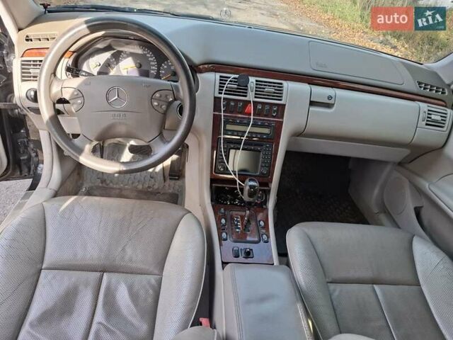 Мерседес Е-Класс 2001 в Киеве на Automoto.ua Черный Мерседес Е-Класс, объемом двигателя 2.8 л и пробегом 460 тыс. км за 5000 $, фото 17 на Automoto.ua
