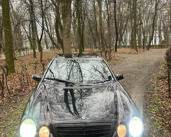 Черный Мерседес Е-Класс, объемом двигателя 2 л и пробегом 358 тыс. км за 2600 $, фото 1 на Automoto.ua