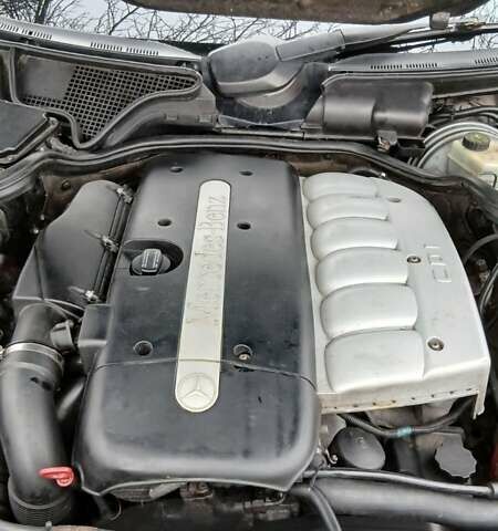 Чорний Мерседес Е-Клас, об'ємом двигуна 3.22 л та пробігом 390 тис. км за 3950 $, фото 26 на Automoto.ua