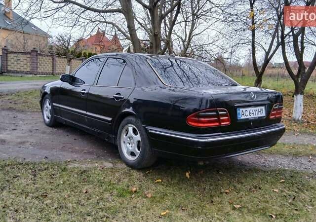 Чорний Мерседес Е-Клас, об'ємом двигуна 3.22 л та пробігом 390 тис. км за 3950 $, фото 5 на Automoto.ua