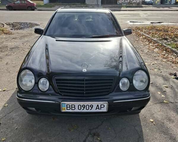 Мерседес Е-Класс 2001 в Киеве на Automoto.ua Черный Мерседес Е-Класс, объемом двигателя 2.8 л и пробегом 460 тыс. км за 5000 $, фото 2 на Automoto.ua