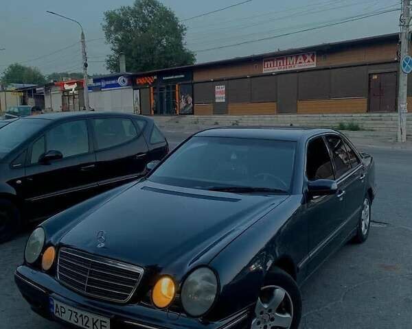Чорний Мерседес Е-Клас, об'ємом двигуна 2.6 л та пробігом 527 тис. км за 3500 $, фото 1 на Automoto.ua