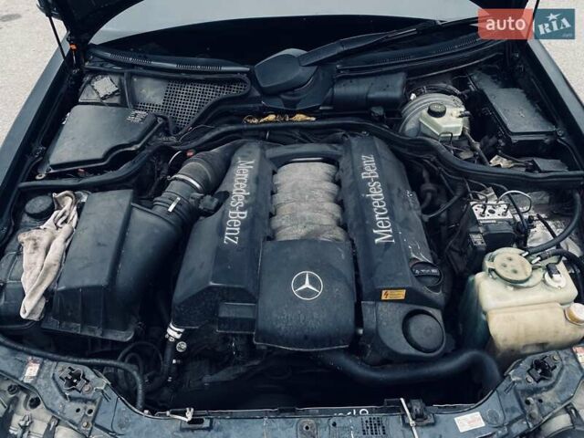 Черный Мерседес Е-Класс, объемом двигателя 4.3 л и пробегом 339 тыс. км за 5000 $, фото 10 на Automoto.ua