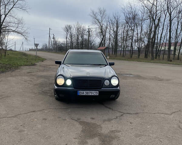 Чорний Мерседес Е-Клас, об'ємом двигуна 2.8 л та пробігом 270 тис. км за 3450 $, фото 15 на Automoto.ua