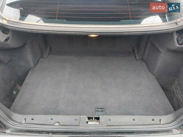 Чорний Мерседес Е-Клас, об'ємом двигуна 3.22 л та пробігом 390 тис. км за 3950 $, фото 30 на Automoto.ua