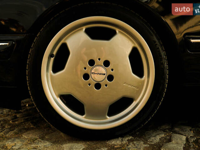 Черный Мерседес Е-Класс, объемом двигателя 3.2 л и пробегом 380 тыс. км за 7000 $, фото 12 на Automoto.ua