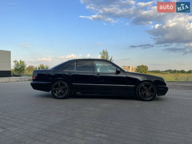 Чорний Мерседес Е-Клас, об'ємом двигуна 3.2 л та пробігом 292 тис. км за 5399 $, фото 5 на Automoto.ua