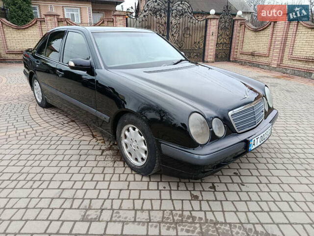 Черный Мерседес Е-Класс, объемом двигателя 2.15 л и пробегом 370 тыс. км за 3450 $, фото 7 на Automoto.ua