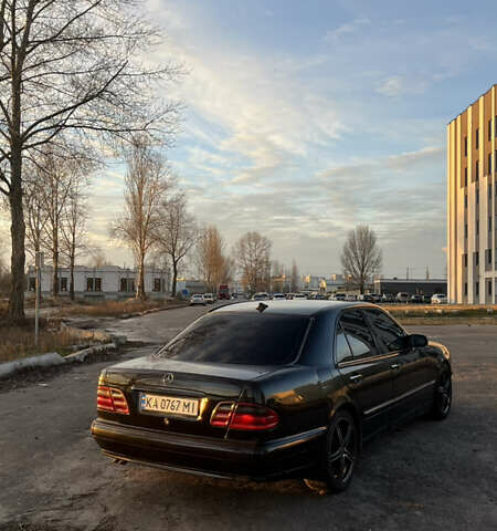 Чорний Мерседес Е-Клас, об'ємом двигуна 3.2 л та пробігом 297 тис. км за 5000 $, фото 4 на Automoto.ua