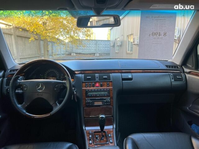 Черный Мерседес Е-Класс, объемом двигателя 2.8 л и пробегом 241 тыс. км за 8490 $, фото 17 на Automoto.ua