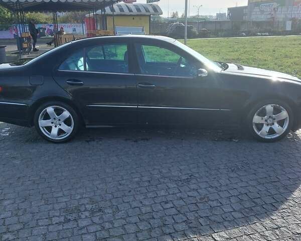 Мерседес Е-Класс 2002 в Полтаве на Automoto.ua Черный Мерседес Е-Класс, объемом двигателя 3.2 л и пробегом 380 тыс. км за 2000 $, фото 4 на Automoto.ua