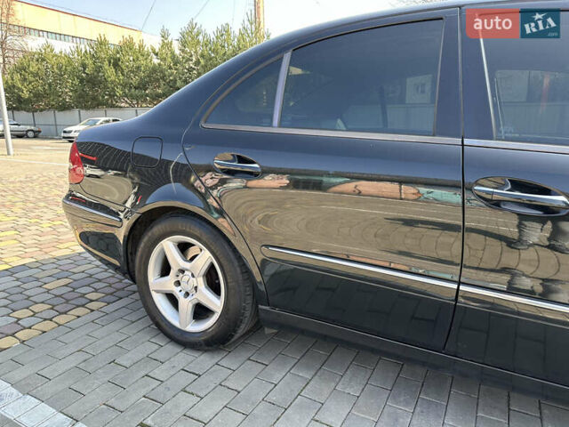 Черный Мерседес Е-Класс, объемом двигателя 2.69 л и пробегом 353 тыс. км за 7600 $, фото 7 на Automoto.ua