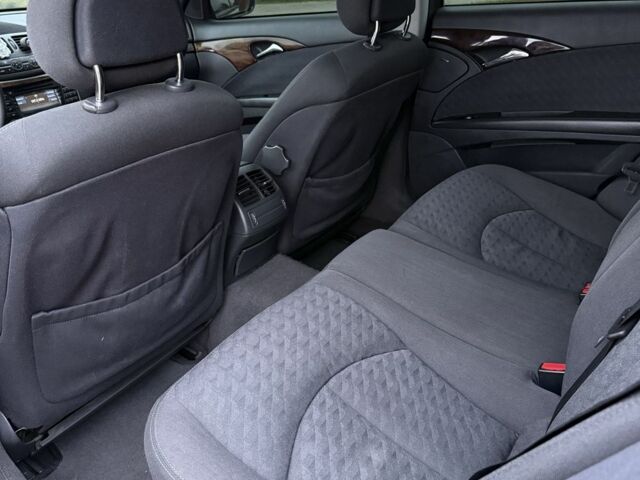 Черный Мерседес Е-Класс, объемом двигателя 2.1 л и пробегом 359 тыс. км за 6600 $, фото 15 на Automoto.ua