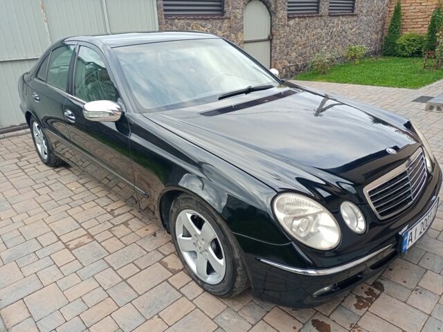 Черный Мерседес Е-Класс, объемом двигателя 2.7 л и пробегом 450 тыс. км за 7000 $, фото 6 на Automoto.ua