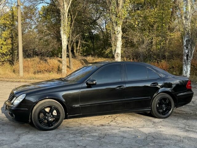 Мерседес Е-Класс 2002 в Днепре (Днепропетровске) на Automoto.ua Черный Мерседес Е-Класс, объемом двигателя 1.8 л и пробегом 250 тыс. км за 5999 $, фото 10 на Automoto.ua