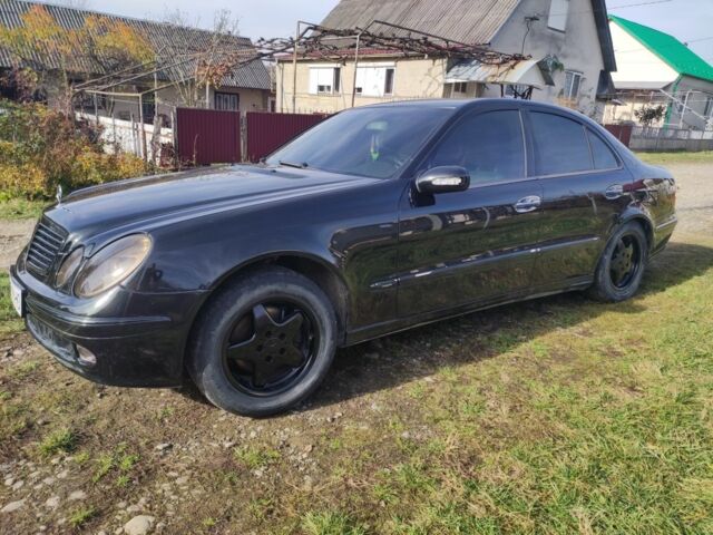 Черный Мерседес Е-Класс, объемом двигателя 1.8 л и пробегом 340 тыс. км за 5100 $, фото 1 на Automoto.ua