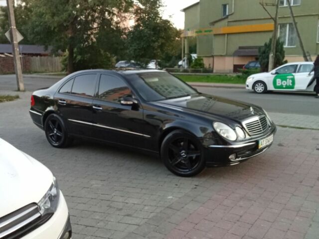 Черный Мерседес Е-Класс, объемом двигателя 0 л и пробегом 264 тыс. км за 5600 $, фото 6 на Automoto.ua